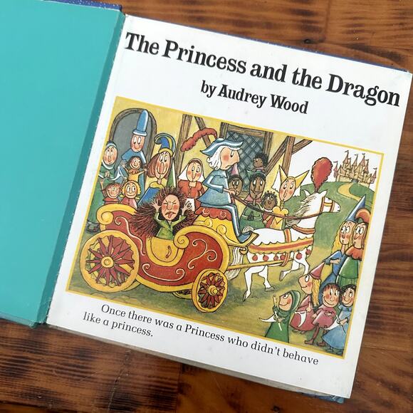 Vintage 1981 The Princess And The Dragon Hardcover Book - Picture 3 of 9